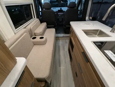 2027 Thor Motor Coach RIZE SPORT 18M photo 27