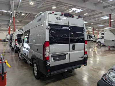2027 Thor Motor Coach RIZE SPORT 18M photo 6