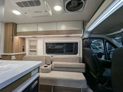 2027 Thor Motor Coach RIZE SPORT 18M photo 11