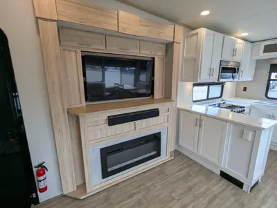 2023 Alliance RV Avenue 33RKS photo 22