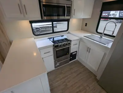 2023 Alliance RV Avenue 33RKS photo 28
