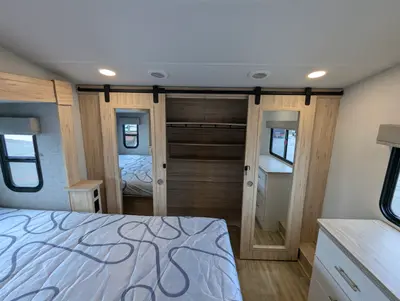 2023 Alliance RV Avenue 33RKS photo 12
