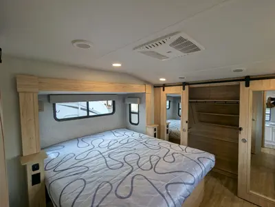 2023 Alliance RV Avenue 33RKS photo 10