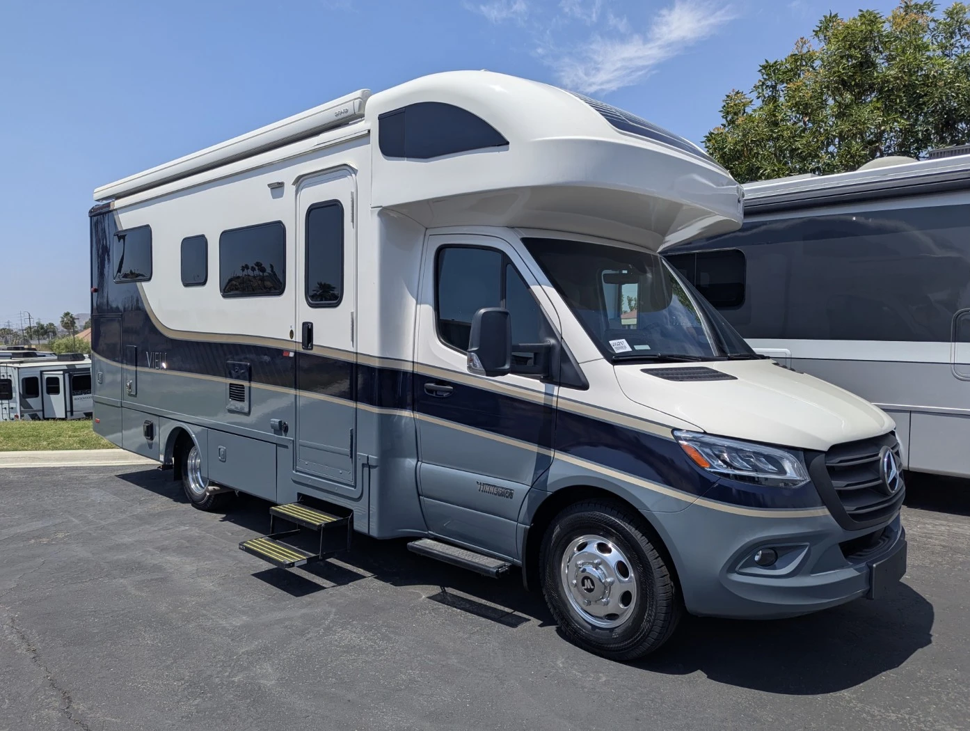 2027 Winnebago View 24R exterior