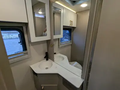 2027 Winnebago View 24R photo 23