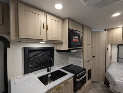 2026 Coachmen Cross Trail 22XG photo 22