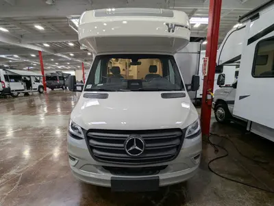 2027 Winnebago View 24D photo 4