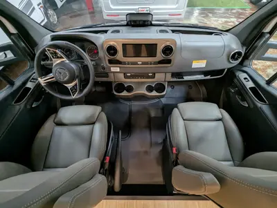 2027 Winnebago View 24D photo 12