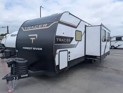 2026 Prime Time Tracer 275BH photo 9