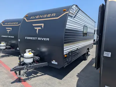 2026 Prime Time Avenger LT 16BHX photo 3