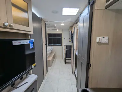 2026 Coachmen Entourage 340BH photo 21