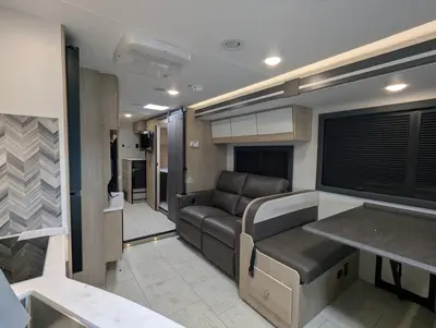 2026 Coachmen Entourage 340BH photo 15