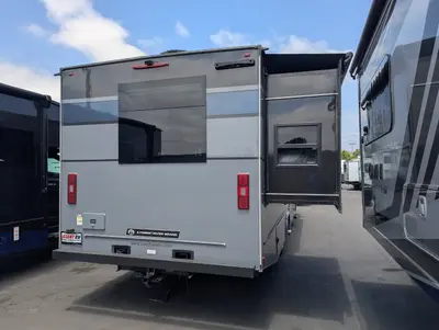 2026 Coachmen Entourage 340BH photo 10
