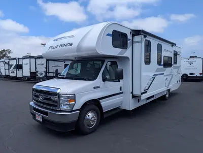 2027 Thor Motor Coach Four Winds 28Z photo 5