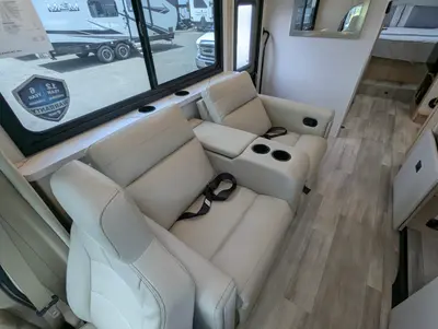 2027 Thor Motor Coach Four Winds 28Z photo 17