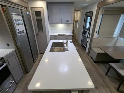 2026 Alliance RV Avenue 298RL photo 25