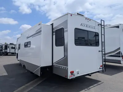 2026 Alliance RV Avenue 298RL photo 6