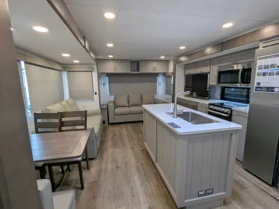 2026 Alliance RV Avenue 298RL photo 16