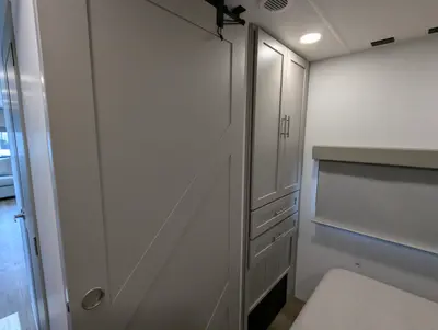 2026 Alliance RV Avenue 298RL photo 11