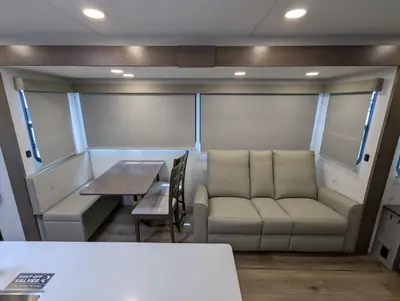 2026 Alliance RV Avenue 298RL photo 19