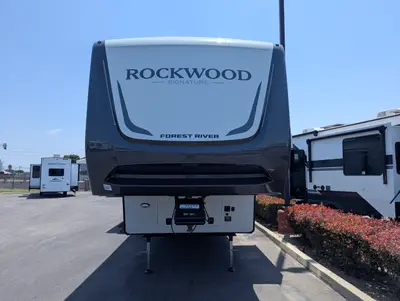 2026 Forest River Rockwood Signature 401SFB photo 7