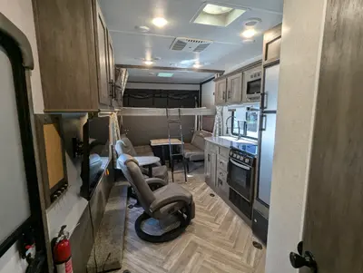 2021 Forest River Stealth FQ2413 photo 10