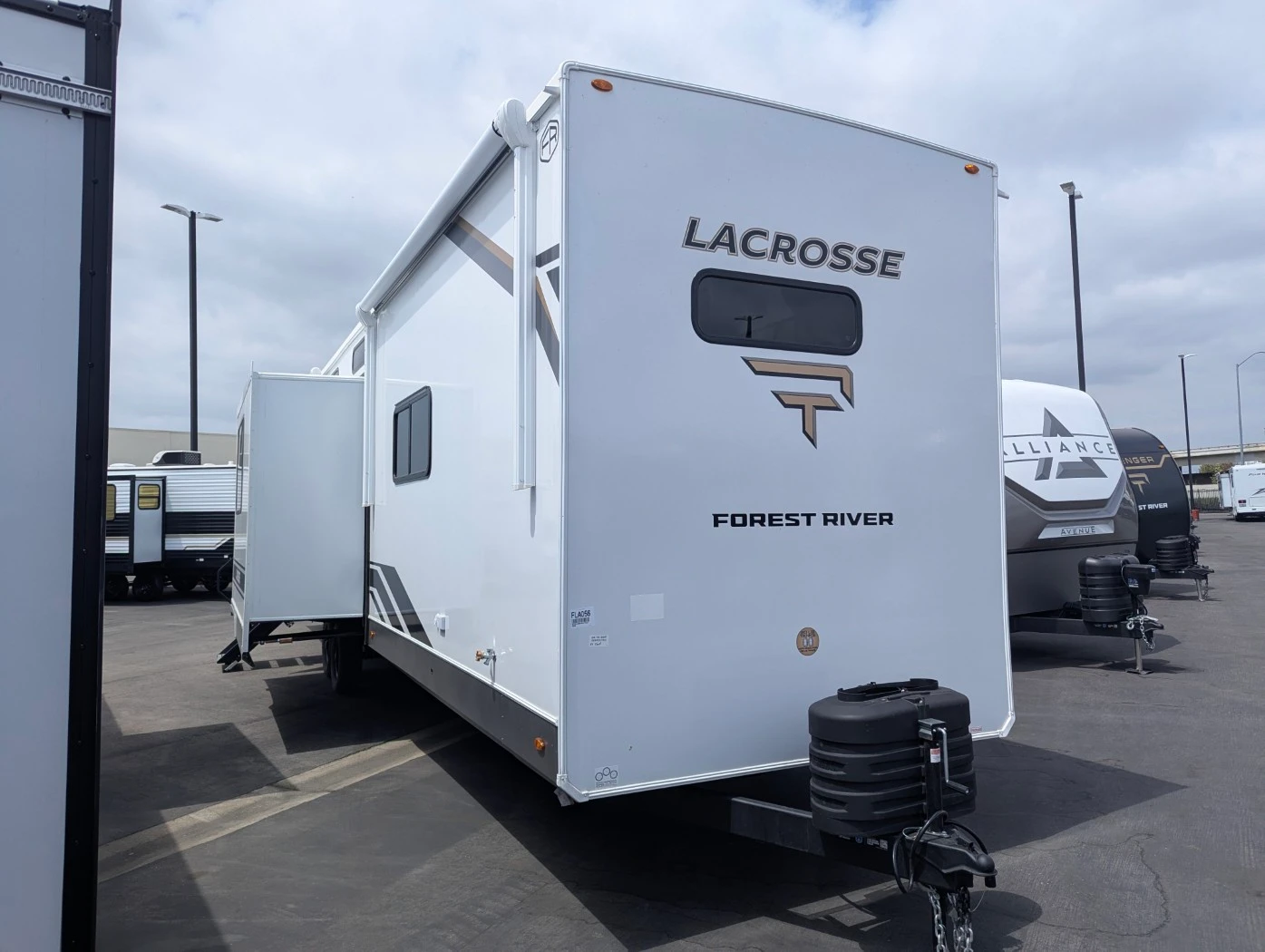 2026 Prime Time LaCrosse 44PARK exterior