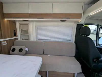 2027 Thor Motor Coach Rize 18M photo 13