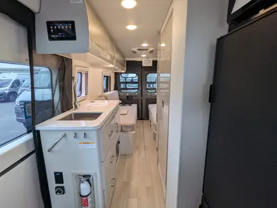 2027 Thor Motor Coach Tellaro 20U photo 18