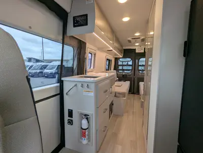2027 Thor Motor Coach Tellaro 20U photo 17