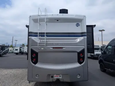 2026 Holiday Rambler Invicta 33HB photo 6