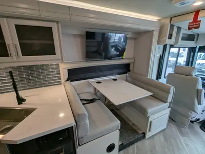 2026 Holiday Rambler Invicta 32RW photo 18