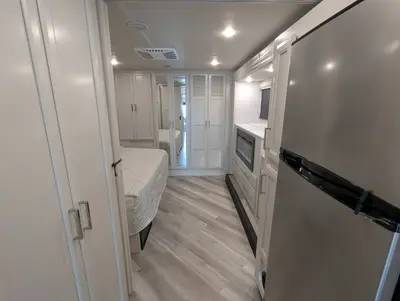 2026 Holiday Rambler Invicta 32RW photo 27