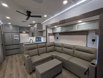 2026 Alliance RV Paradigm 382RK photo 29