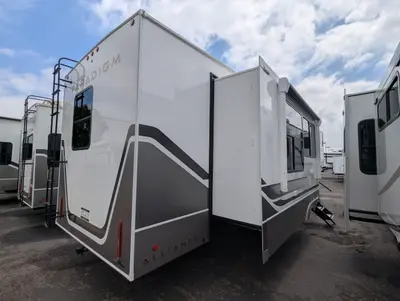 2026 Alliance RV Paradigm 382RK photo 6