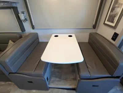 2022 Thor Motor Coach Windsport photo 21