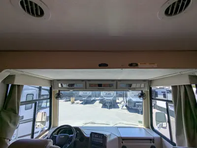 2022 Thor Motor Coach Windsport photo 11
