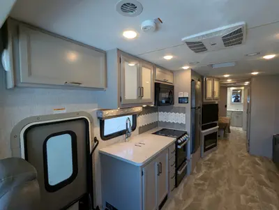 2022 Thor Motor Coach Windsport photo 17
