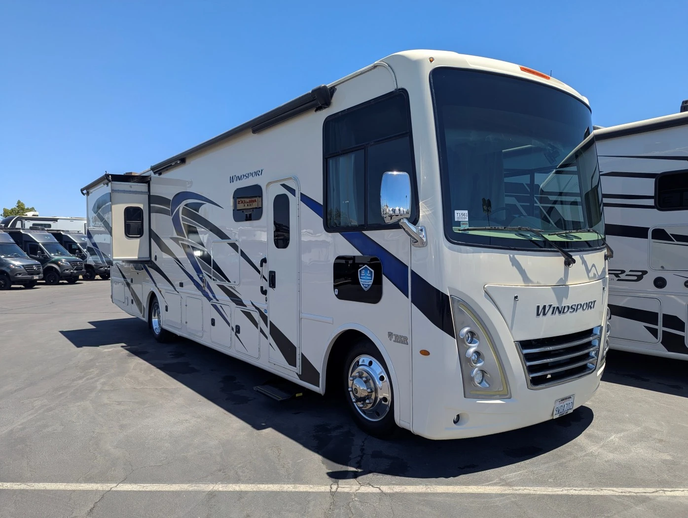 2022 Thor Motor Coach Windsport exterior