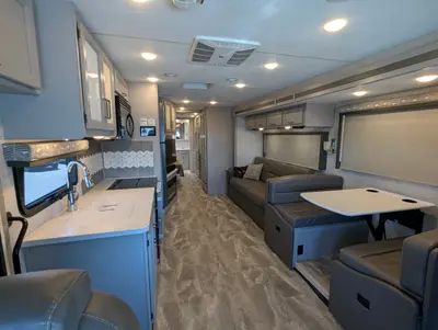 2022 Thor Motor Coach Windsport photo 13
