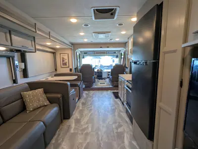 2022 Thor Motor Coach Windsport photo 39