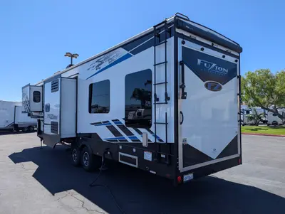 2023 Keystone Fuzion 357 photo 4