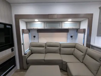 2026 Alliance RV Paradigm 395DS photo 27