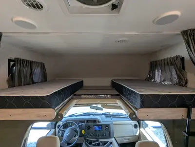 2019 Forest River Sunseeker 2650 photo 8