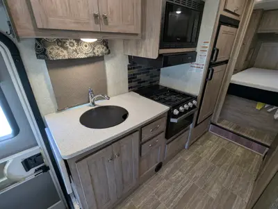 2019 Forest River Sunseeker 2650 photo 14