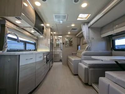 2022 Thor Motor Coach Delano Sprinter 24FB photo 12