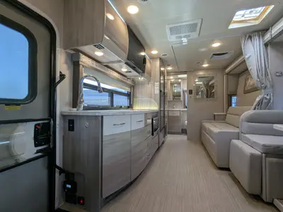 2022 Thor Motor Coach Delano Sprinter 24FB photo 13
