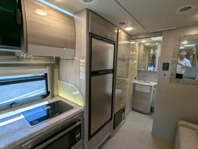 2022 Thor Motor Coach Delano Sprinter 24FB photo 20