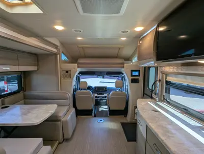 2022 Thor Motor Coach Delano Sprinter 24FB photo 26