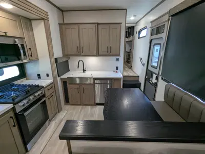 2024 KZ RV Durango Gold G360REQ photo 31